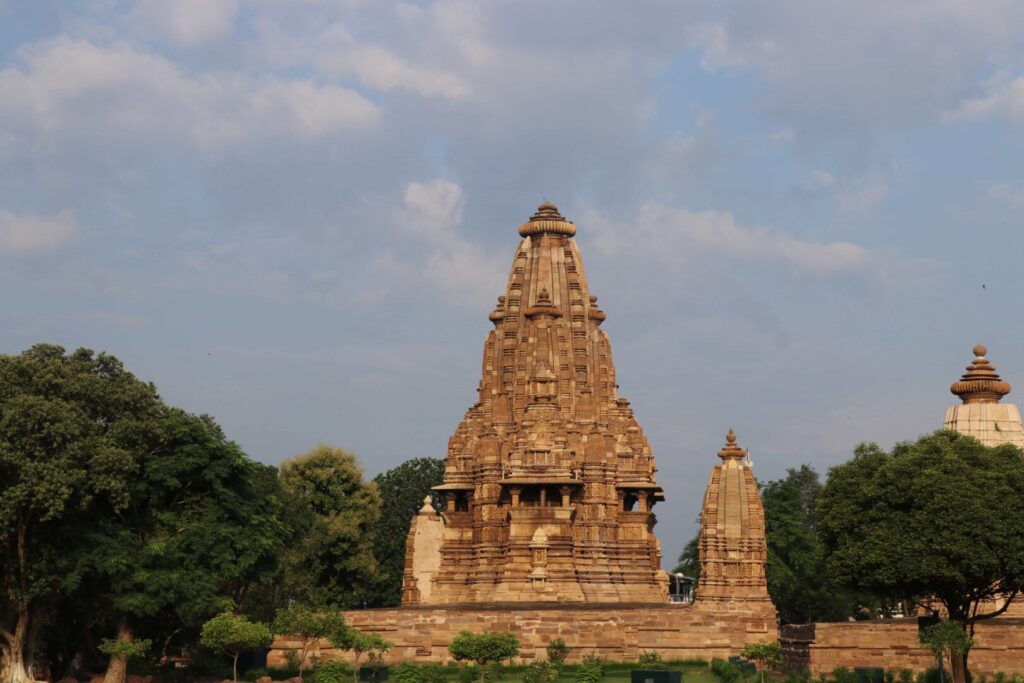 Nai Sarai — स्थानीय धार्मिक स्थल